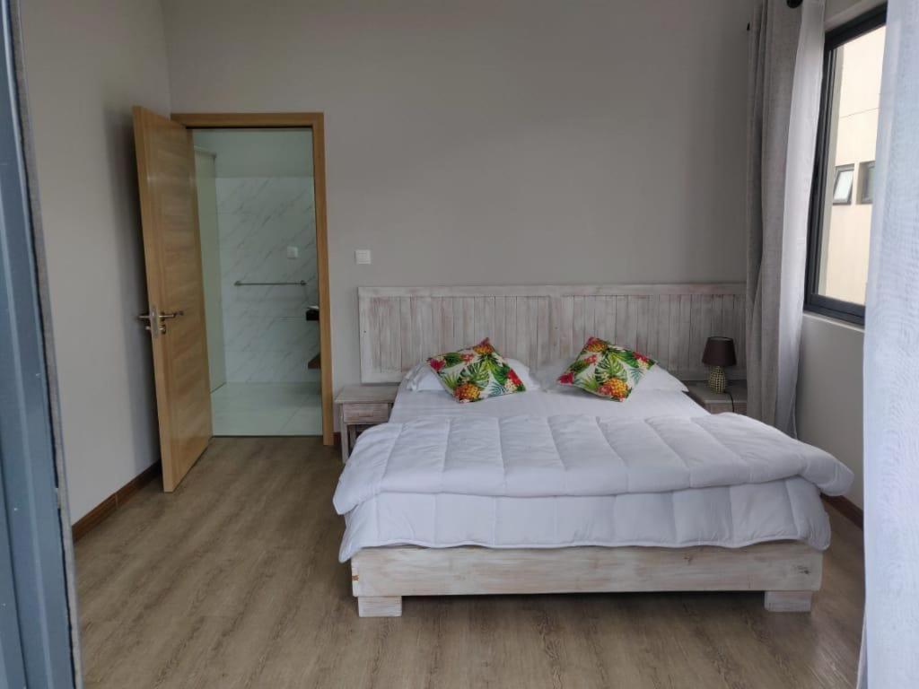 Shanti Haveli Beachfront Apartments Flic en Flac Екстер'єр фото