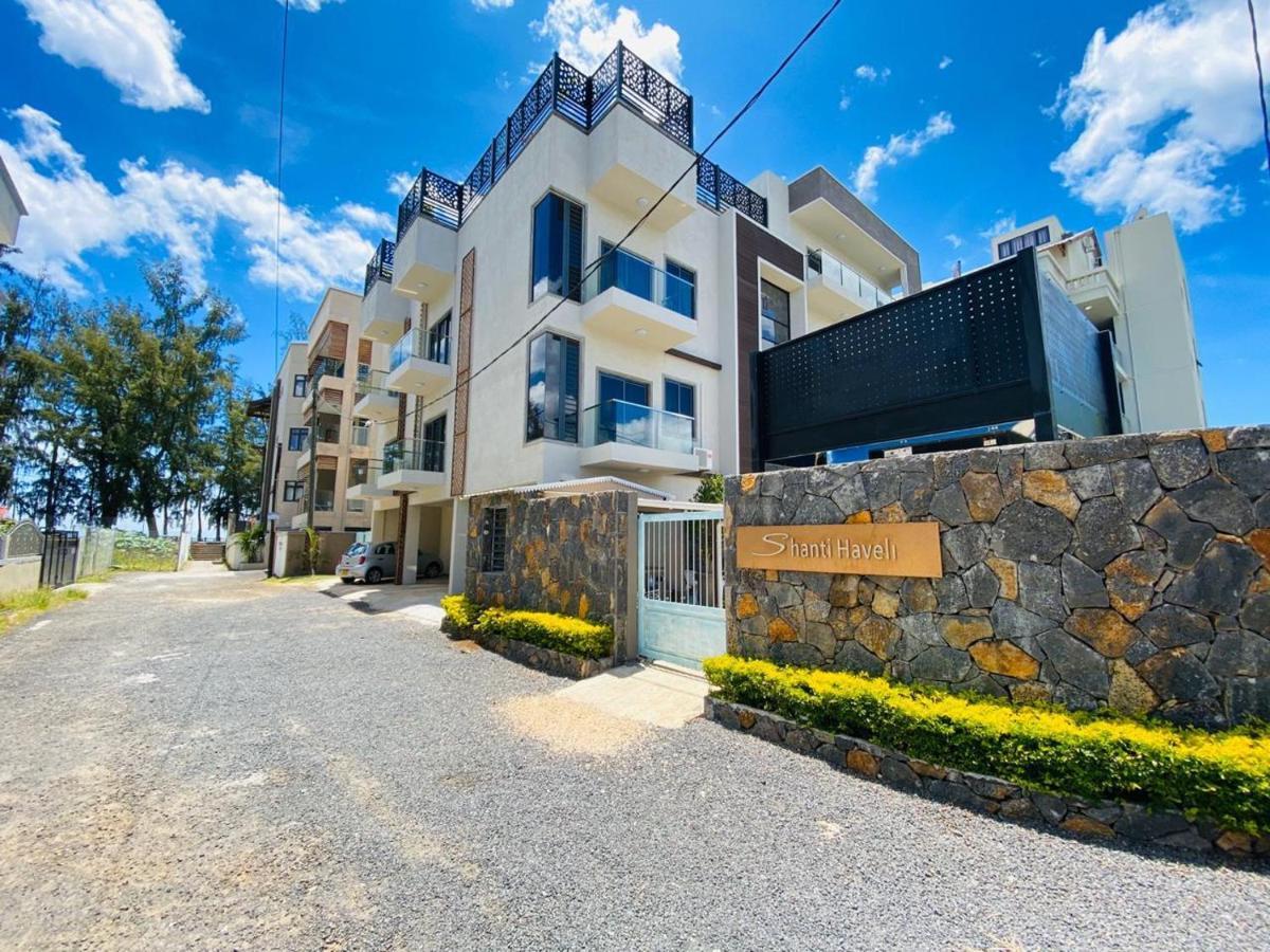 Shanti Haveli Beachfront Apartments Flic en Flac Екстер'єр фото